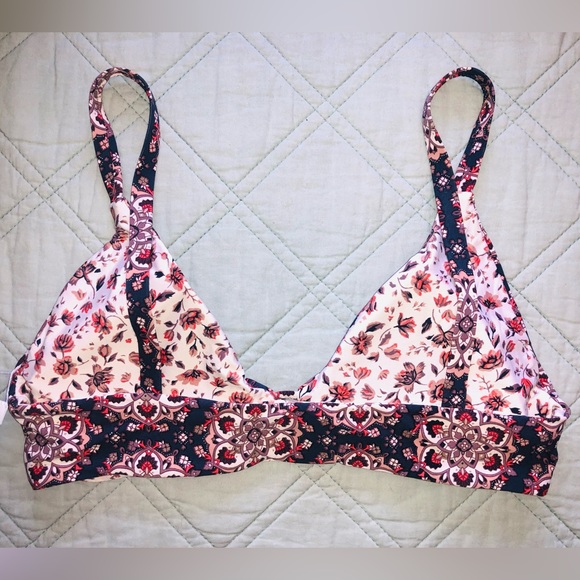 Volcom bikini top (L) - Picture 10 of 13